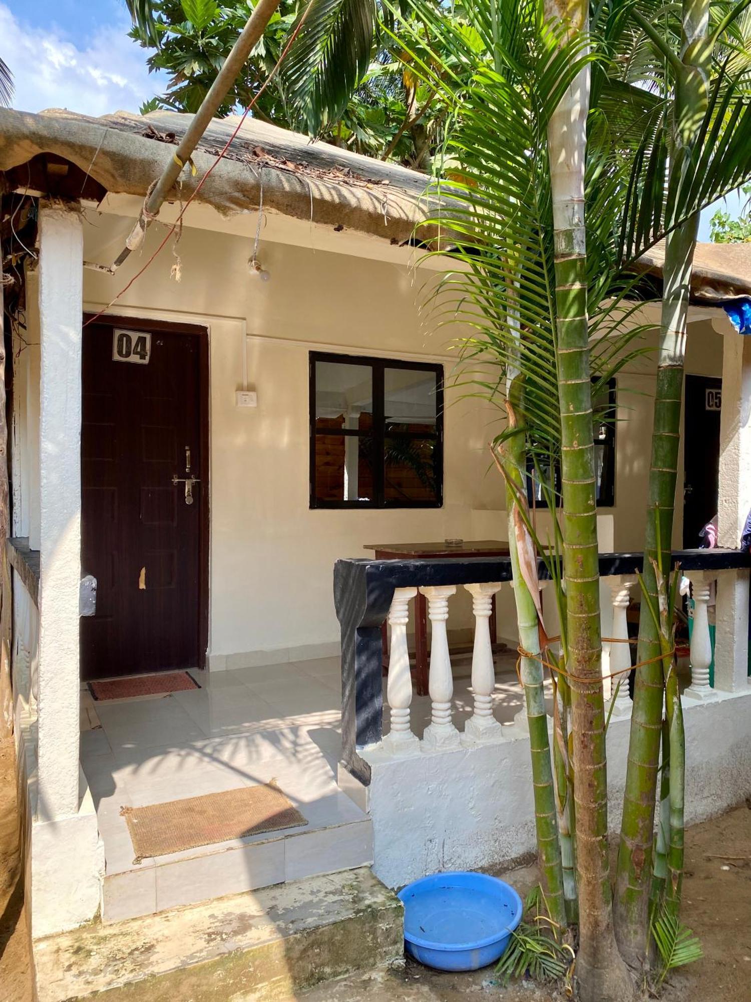 Chill Out Jasmine Restaurant Bar Rooms Palolem Exterior photo